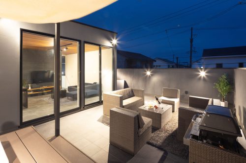 津市河芸町のモデルハウス｜広いバルコニーと2階リビング