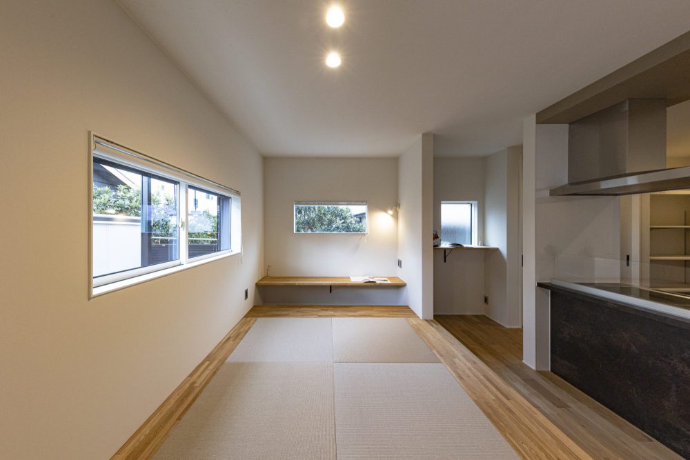 小上がりの畳スペース 造作カウンター付き 三重の注文住宅工務店ハウスクラフト施工事例