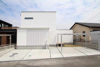 三重で建てる塗り壁の注文住宅