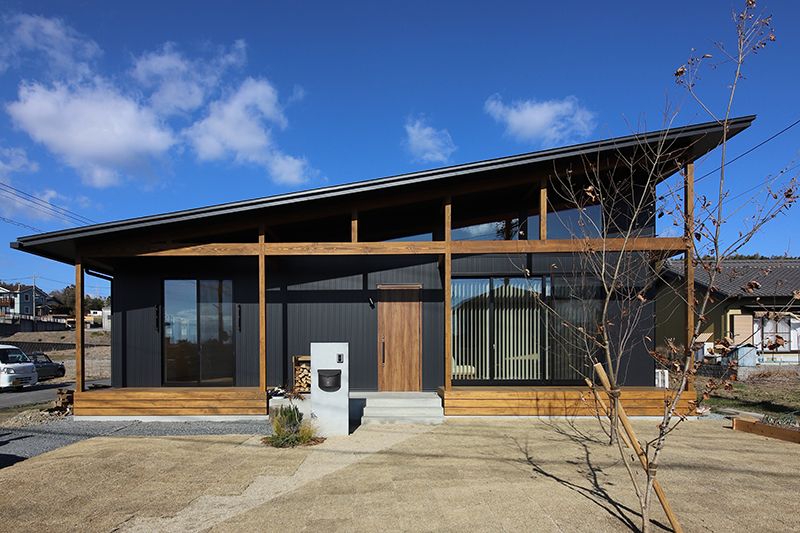 薪ストーブがある片流れ屋根の平屋 三重県の注文住宅工務店ハウスクラフト施工事例