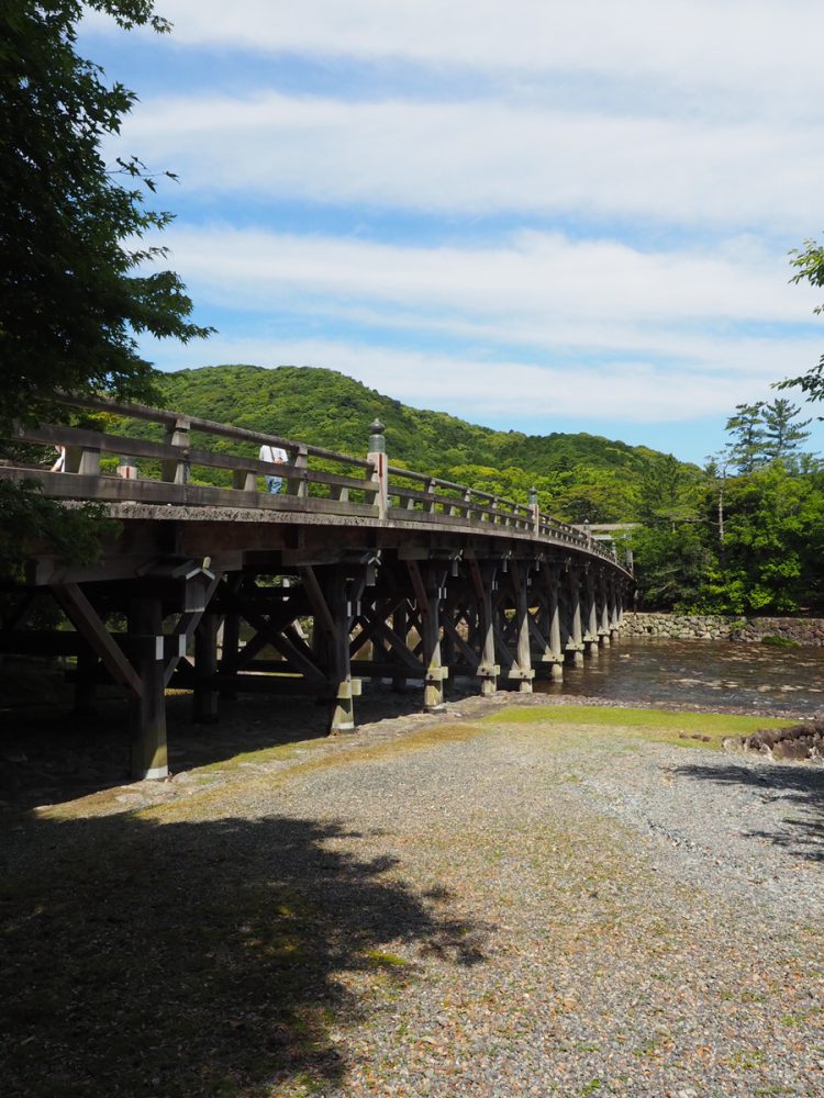 休日早朝の伊勢神宮