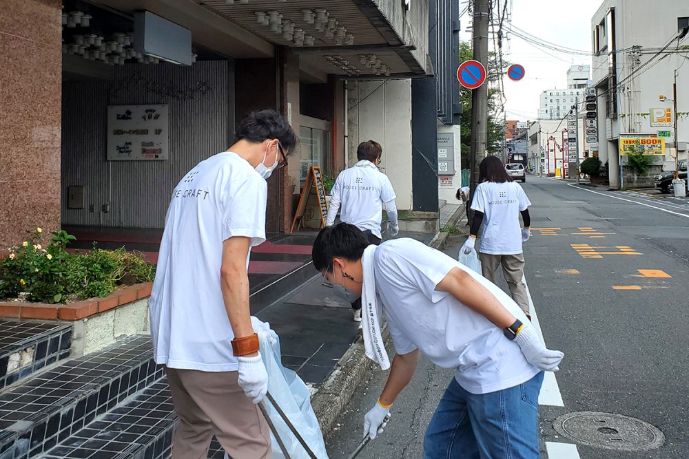 四日市市で行われたハウスクラフト株式会社の清掃活動の様子