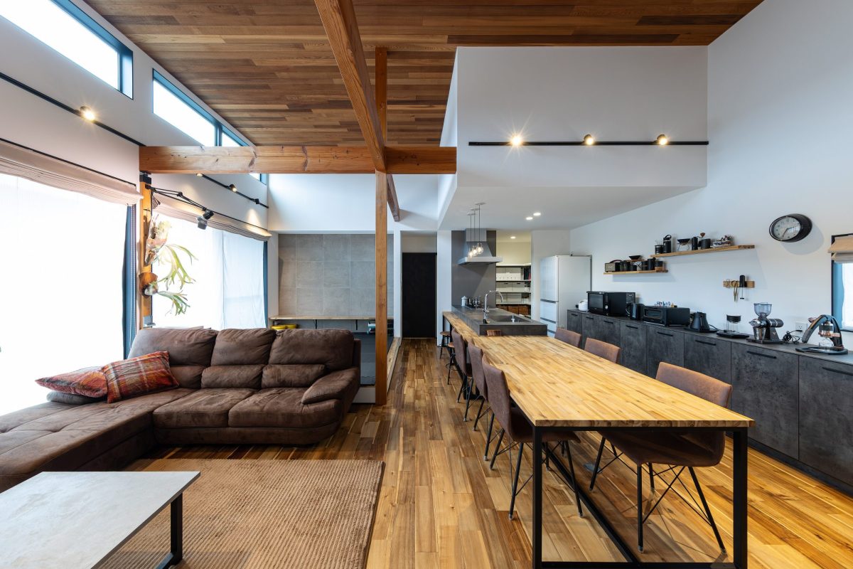 高天井のリビングの平屋