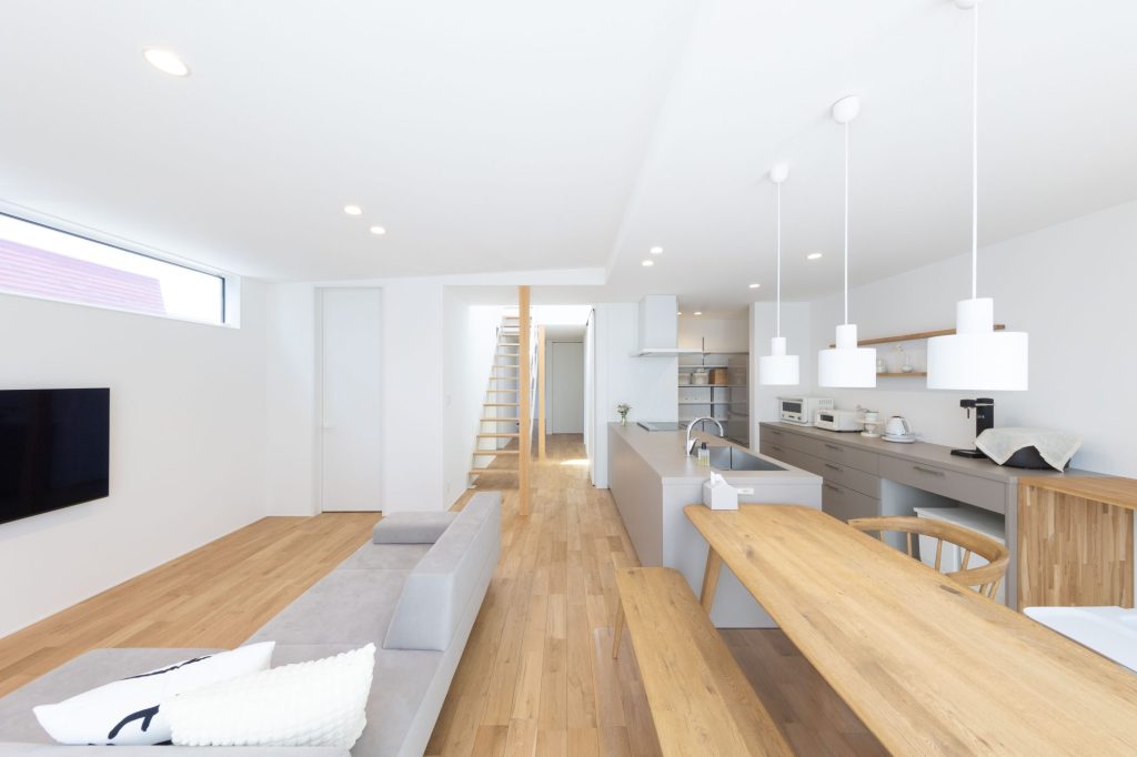 ハウスクラフトの注文住宅施工事例｜明るくてシンプルな室内空間