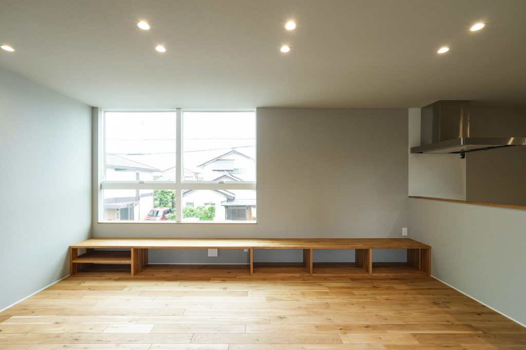 建売分譲住宅 2階がリビング25坪の3SLDK 鈴鹿市神戸 造作カウンターのある２階リビング