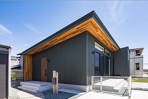 三重で建てるガルバリウムの住宅デザイン