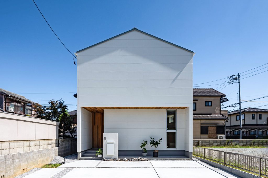 ハウスクラフトの建てる分譲住宅三角屋根のお家