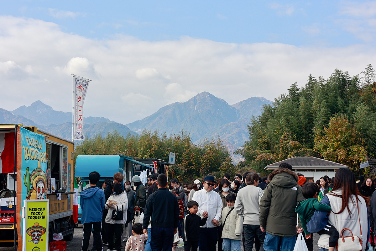 延べ1.7万人が来場したまんなかマルシェ